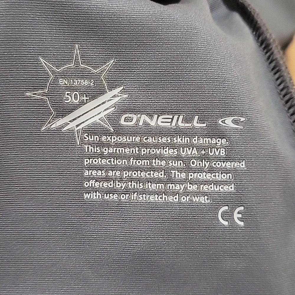 O'Neill Gray Short Sleeve spf 50+ mens Rash Guard